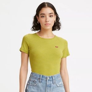 Levi's Honey Short Sleeve T in Pea Green, VGUC, Size 3X